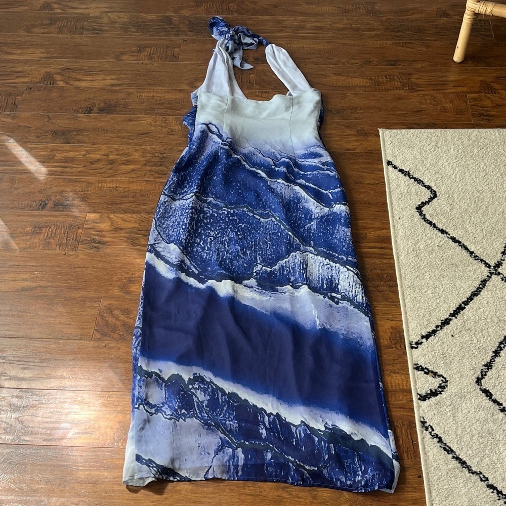 Boskemper Elegant Asymmetrical Blue and White Dress, size XS - Picture 7 of 13